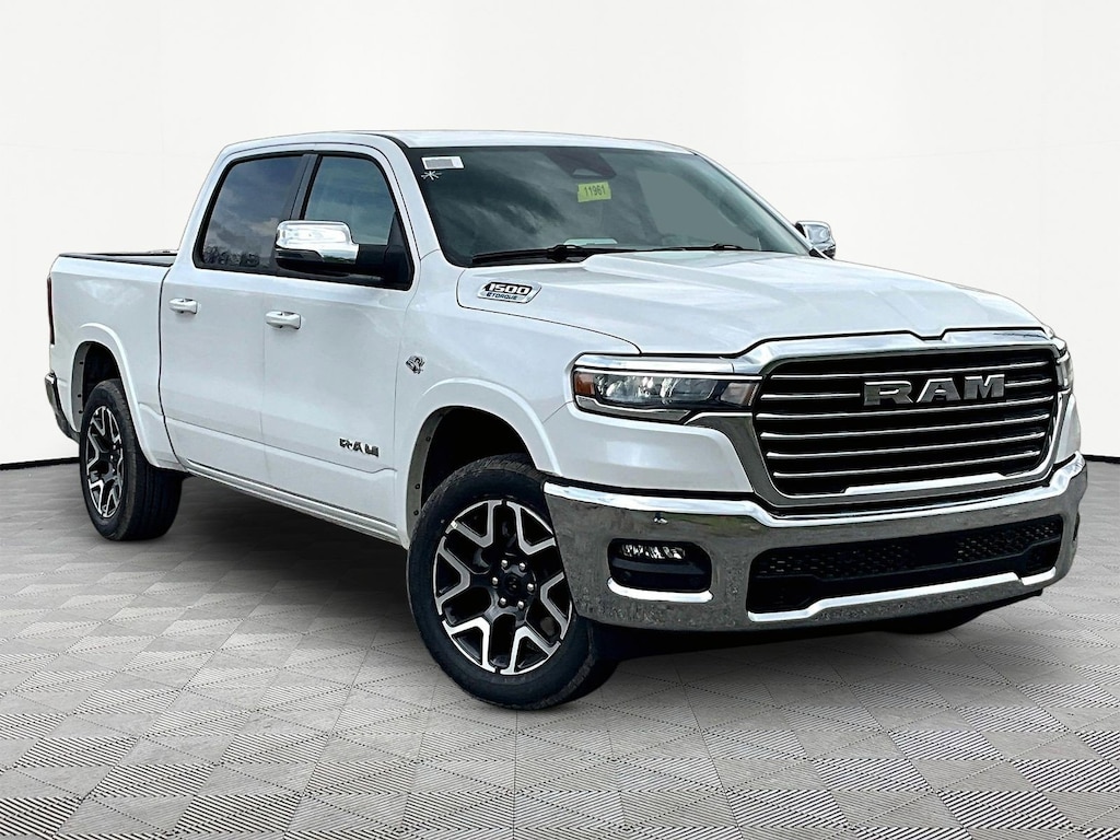 New 2026 Ram 1500 LARAMIE CREW CAB 4X4 5'7 BOX Pickup