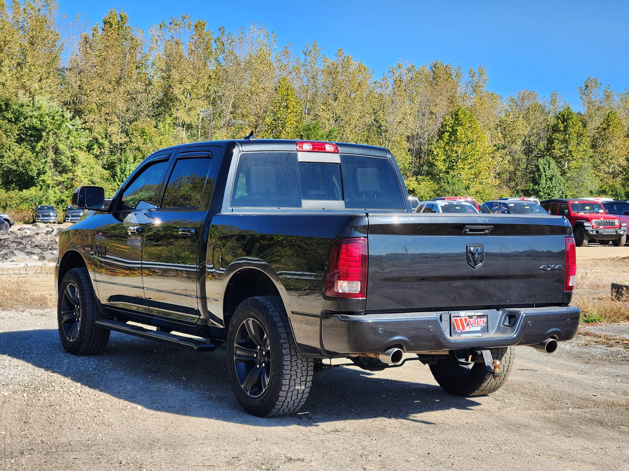 2016 Ram 1500 Sport photo 2