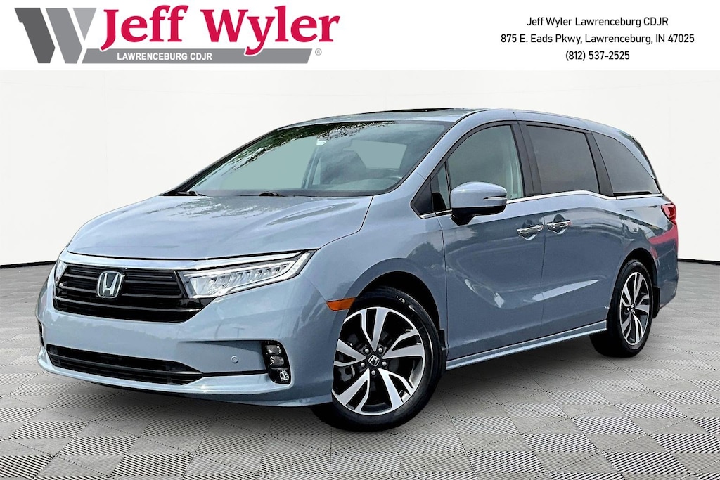 Used 2024 Honda Odyssey Touring Auto Van