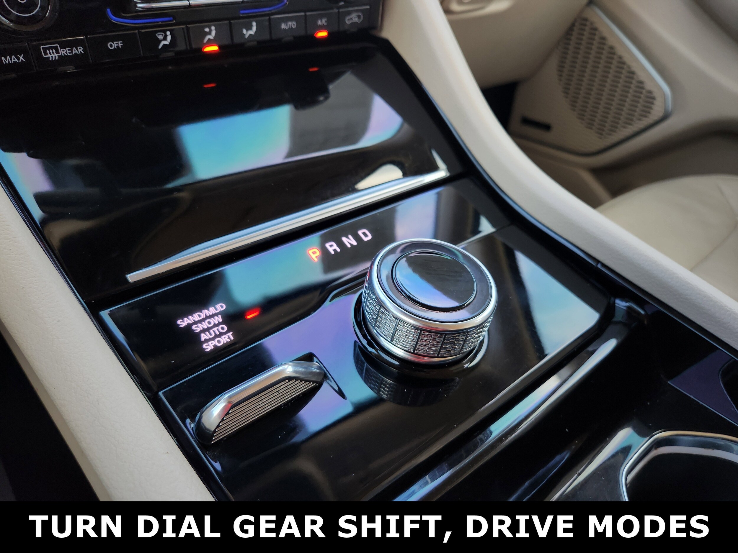 2021 Jeep Grand Cherokee Limited photo 2