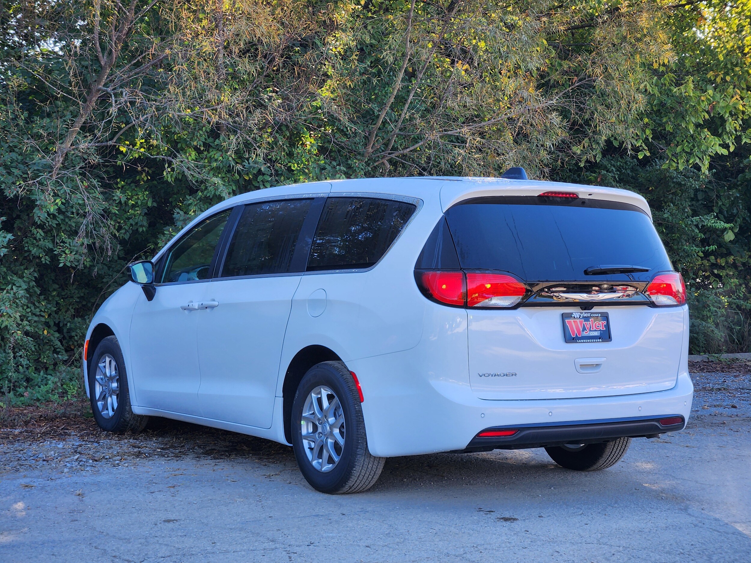 2026 Chrysler Voyager LX photo 2