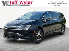 2027 Chrysler Pacifica LIMITED Passenger Van Lawrenceburg IN