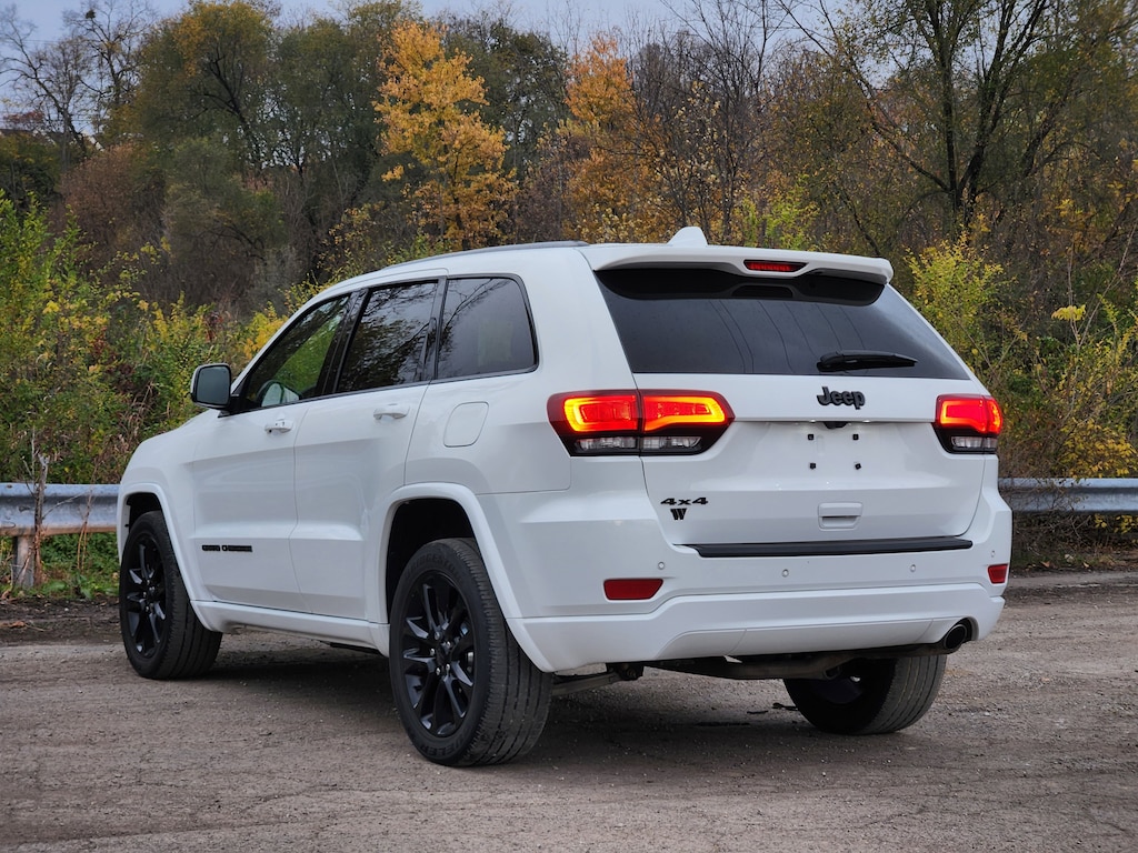 Used 2021 Jeep Grand Cherokee Laredo X 4x4 SUV