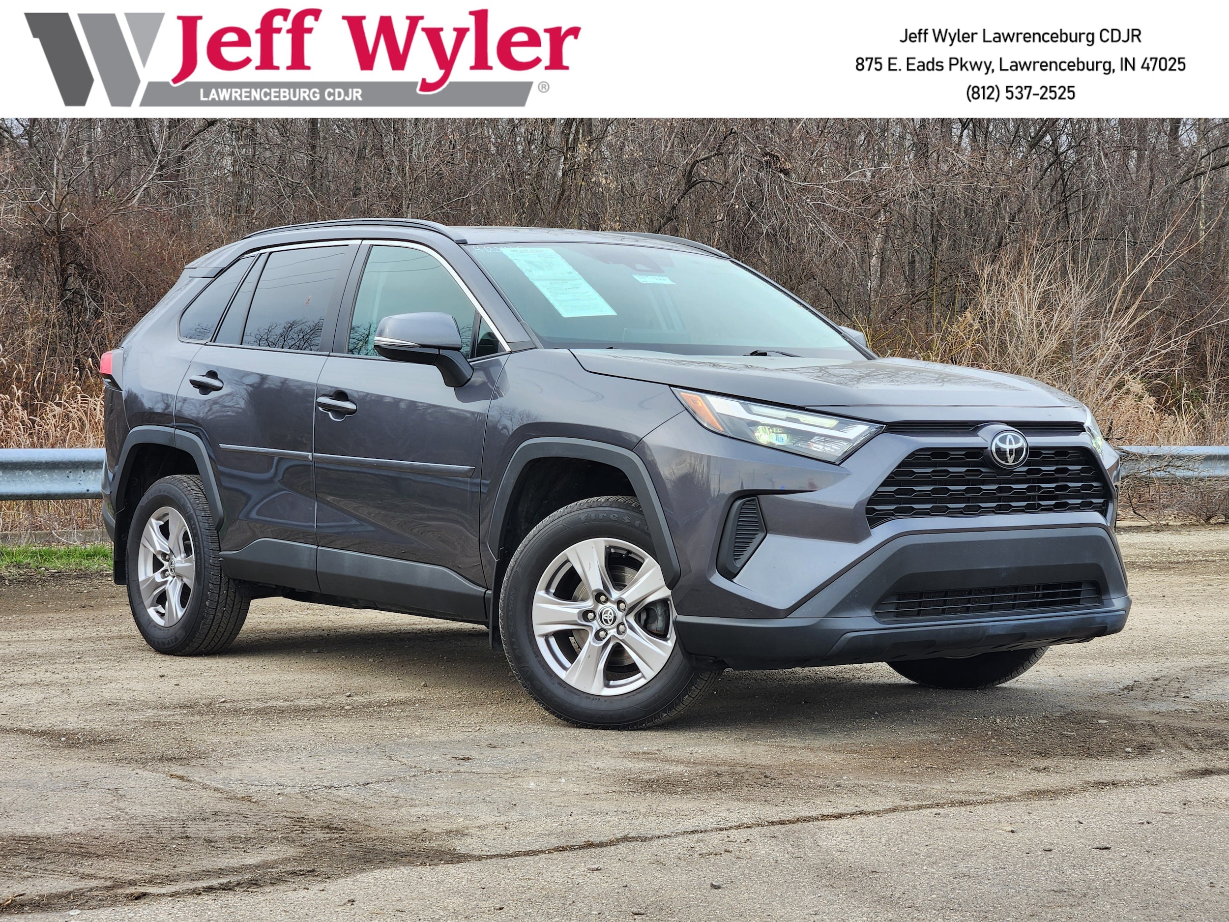 2022 Toyota RAV4 XLE's photo