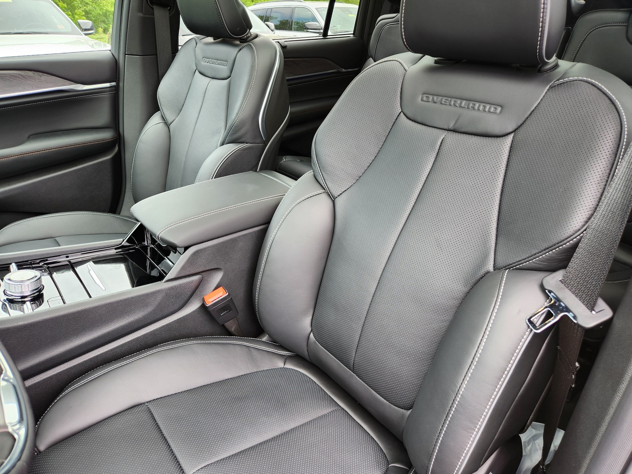 2025 Jeep Grand Cherokee L Overland - Photo 28