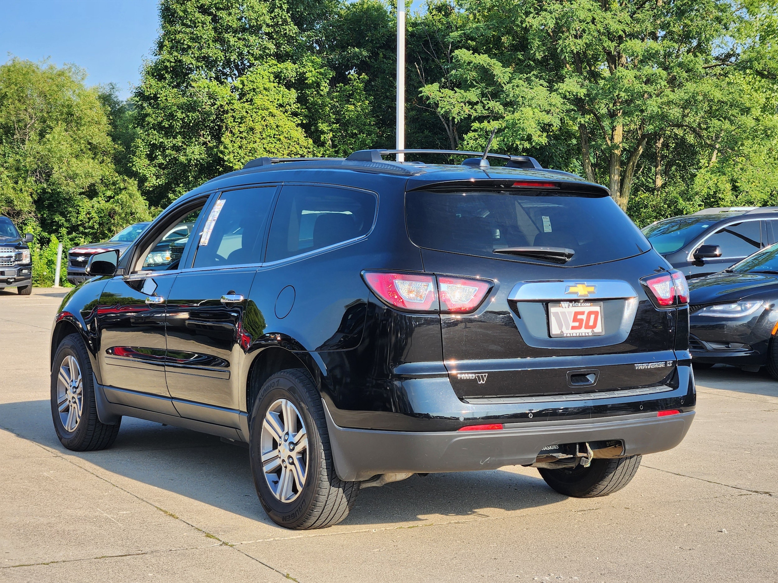 Used 2016 Chevrolet Traverse 1LT with VIN 1GNKVGKD0GJ345785 for sale in Greendale, IN