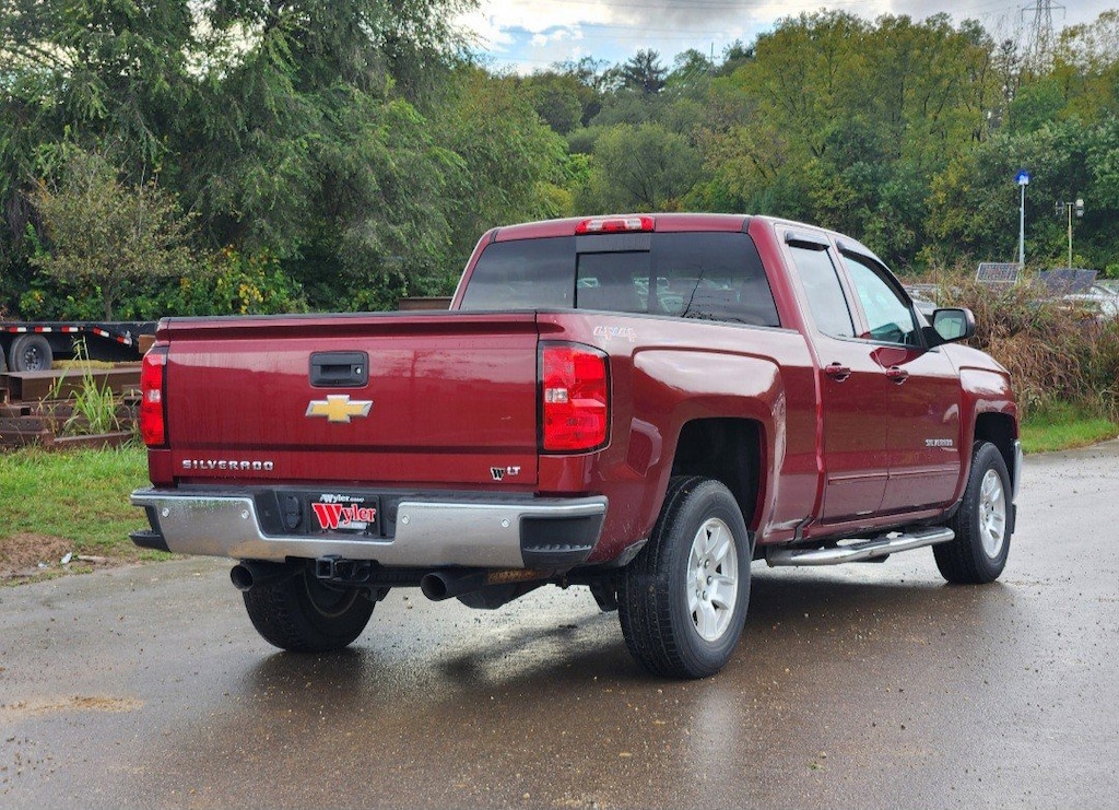 Used 2016 Chevrolet Silverado 1500 4WD Double Cab 143.5 LT w/1LT Truck Double Cab