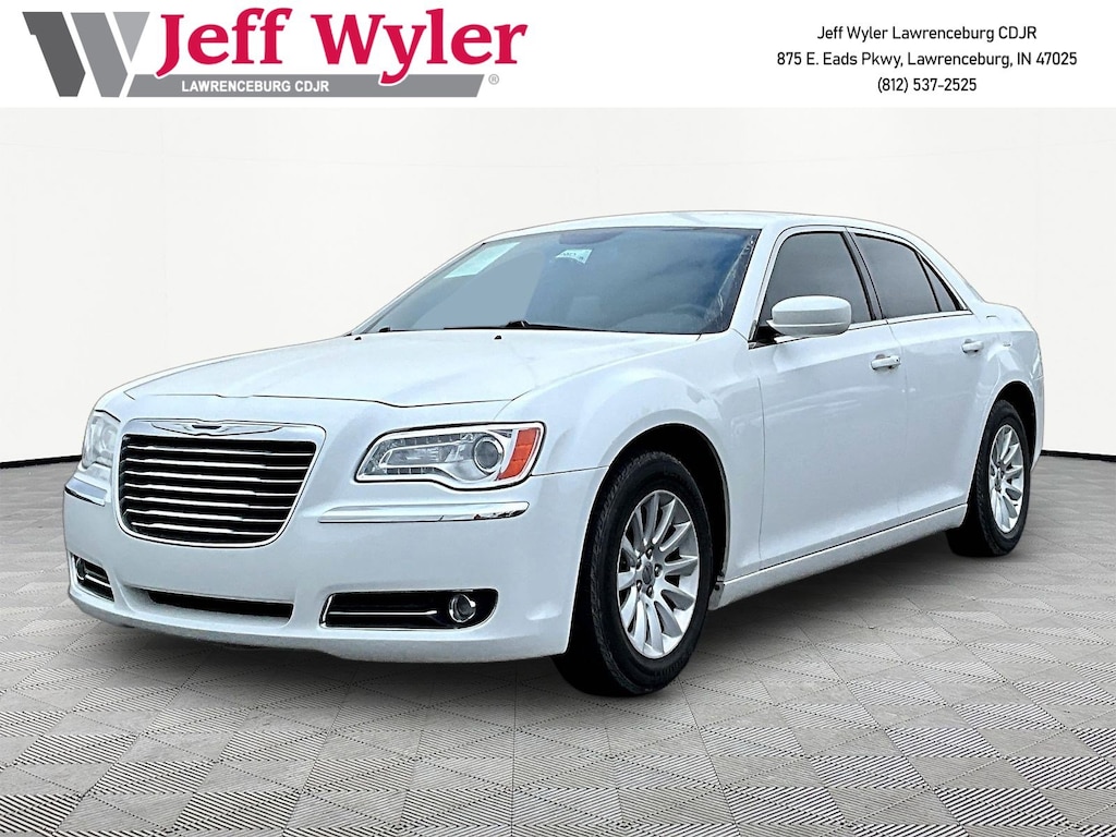 Used 2013 Chrysler 300 4dr Sdn RWD Sedan