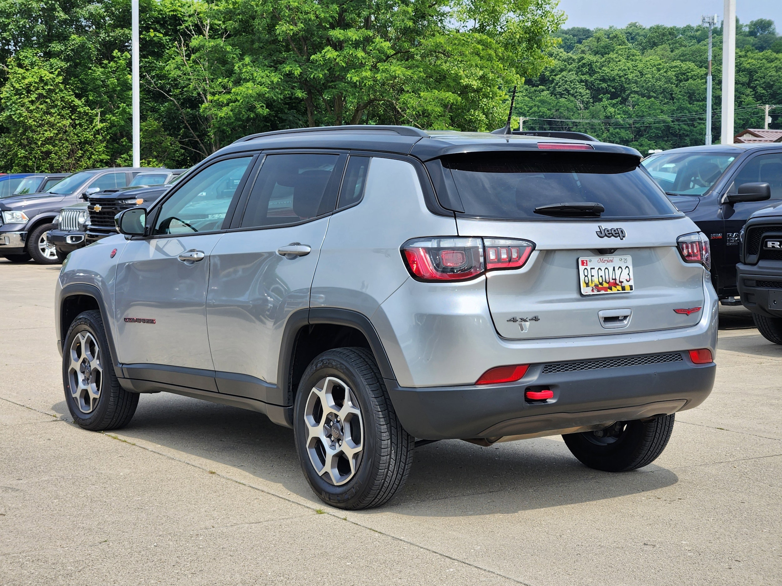 Used 2022 Jeep Compass Trailhawk with VIN 3C4NJDDBXNT226417 for sale in Lawrenceburg, IN
