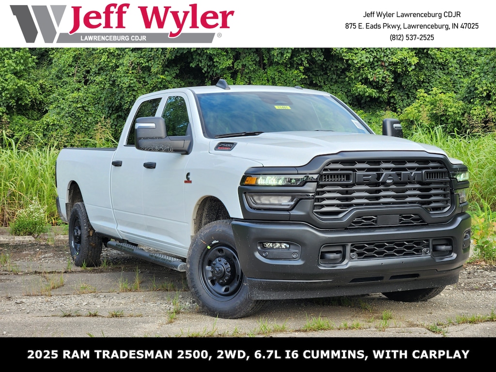 New 2025 Ram 2500 TRADESMAN CREW CAB 4X2 8' BOX Pickup
