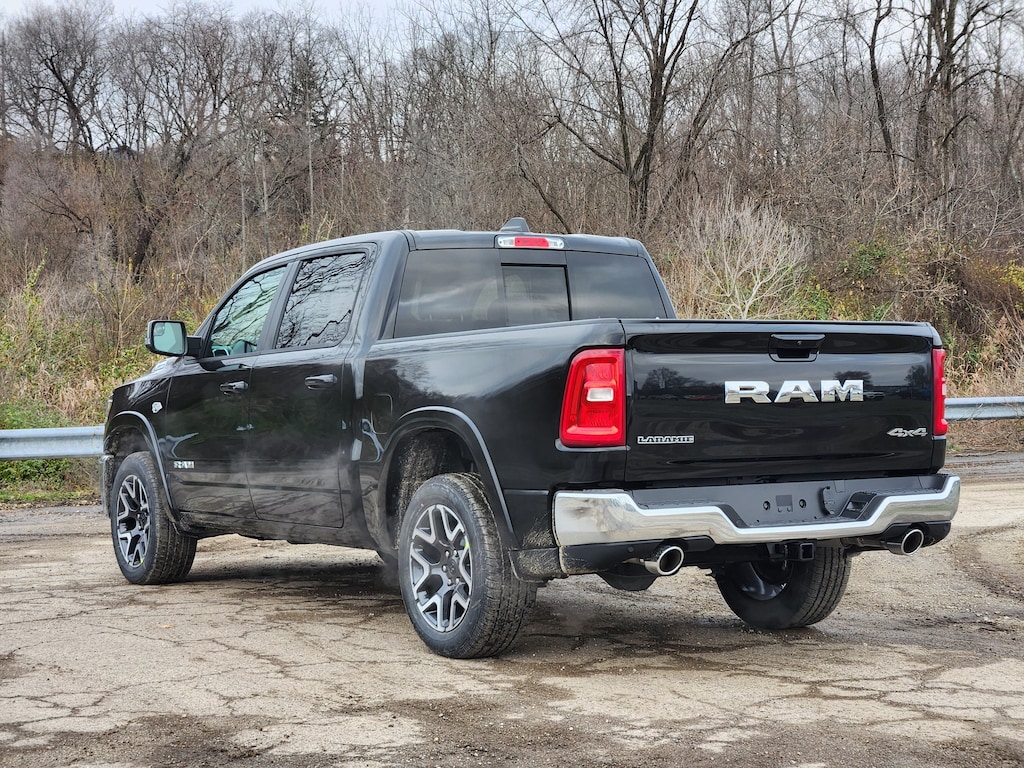 New 2026 Ram 1500 LARAMIE CREW CAB 4X4 5'7 BOX Pickup