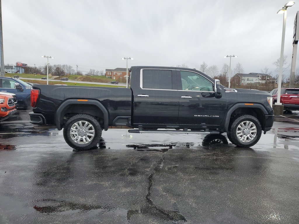 Used 2023 GMC Sierra 2500HD 4WD Crew Cab 159 Denali Truck Crew Cab