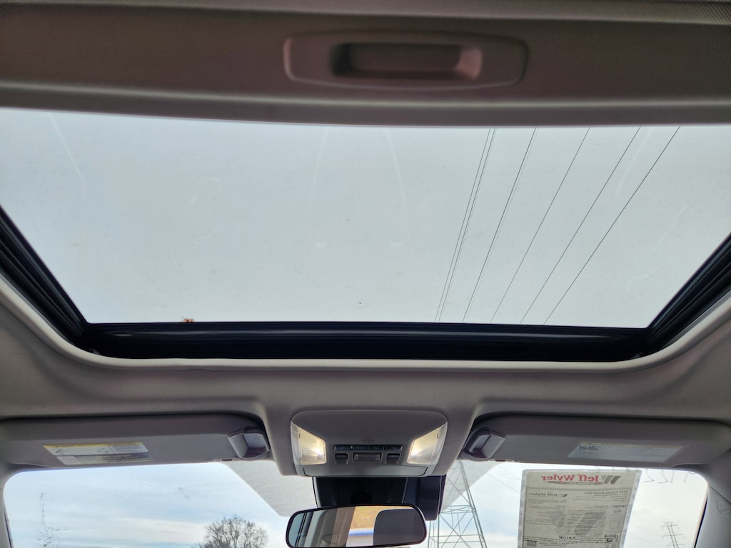 Used 2022 Toyota RAV4 XLE FWD SUV