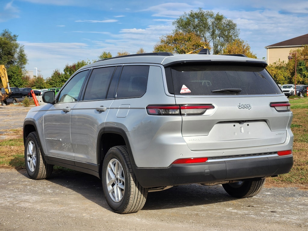 New 2025 Jeep Grand Cherokee L LAREDO 4X4 Sport Utility
