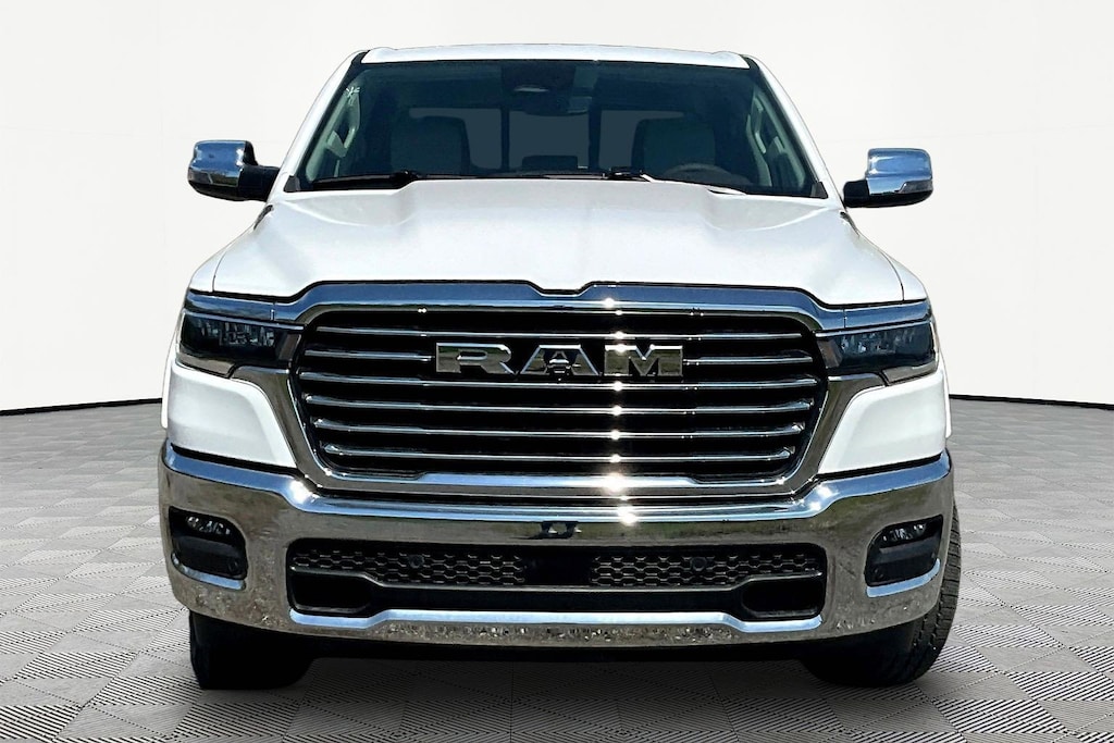 New 2026 Ram 1500 LARAMIE CREW CAB 4X4 6'4 BOX Pickup