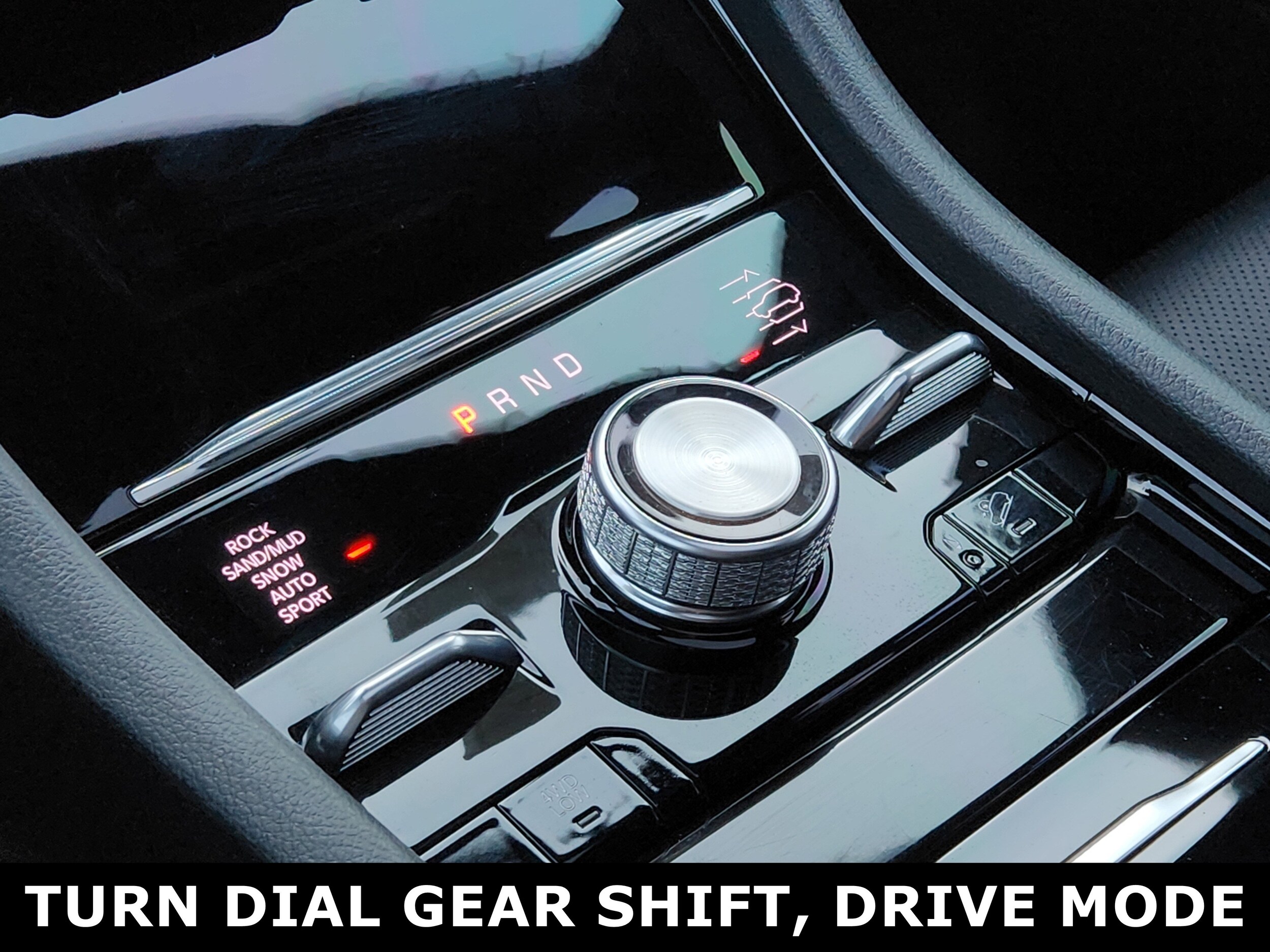 2024 Jeep Grand Cherokee Overland photo 2