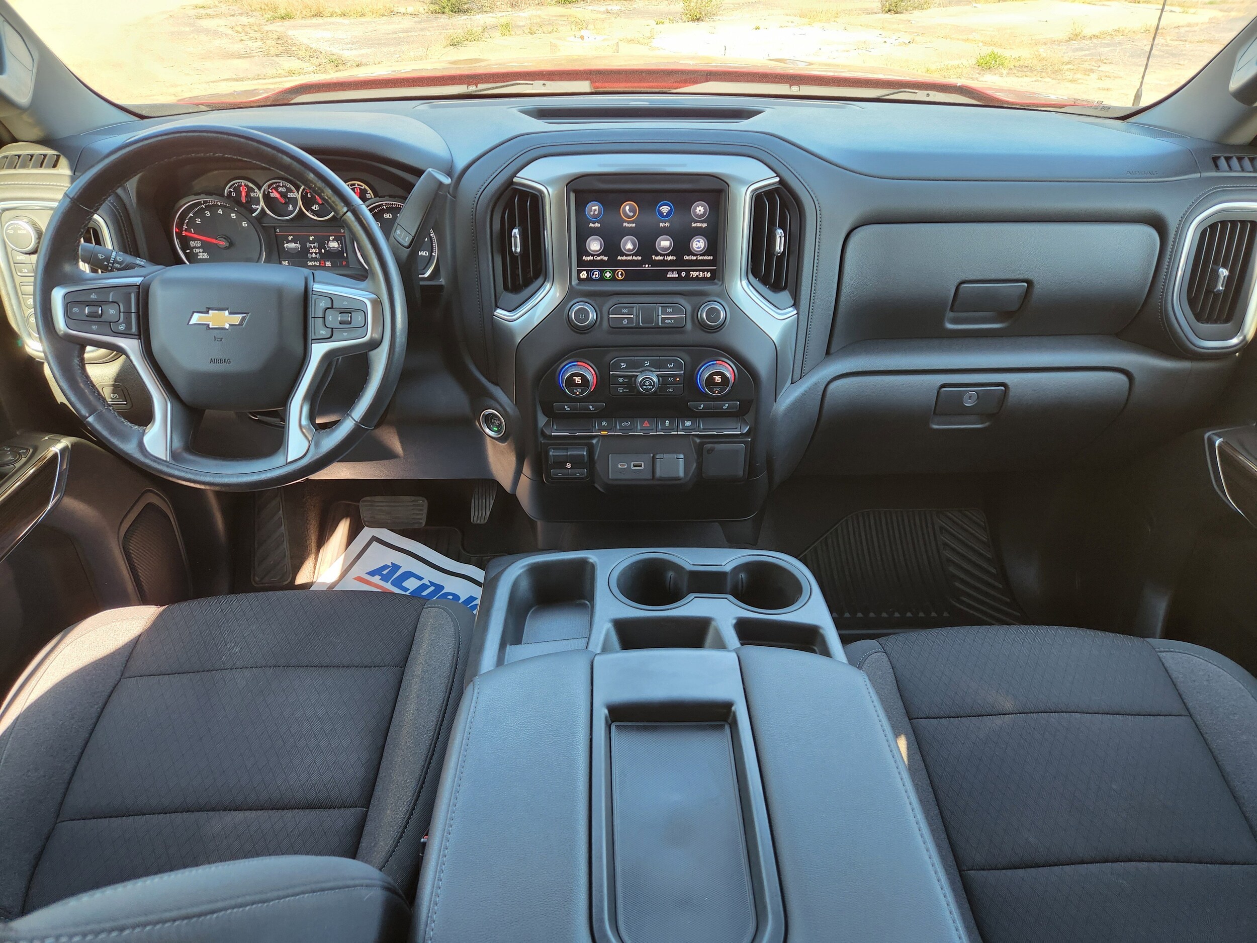 2021 Chevrolet Silverado 1500 photo 3
