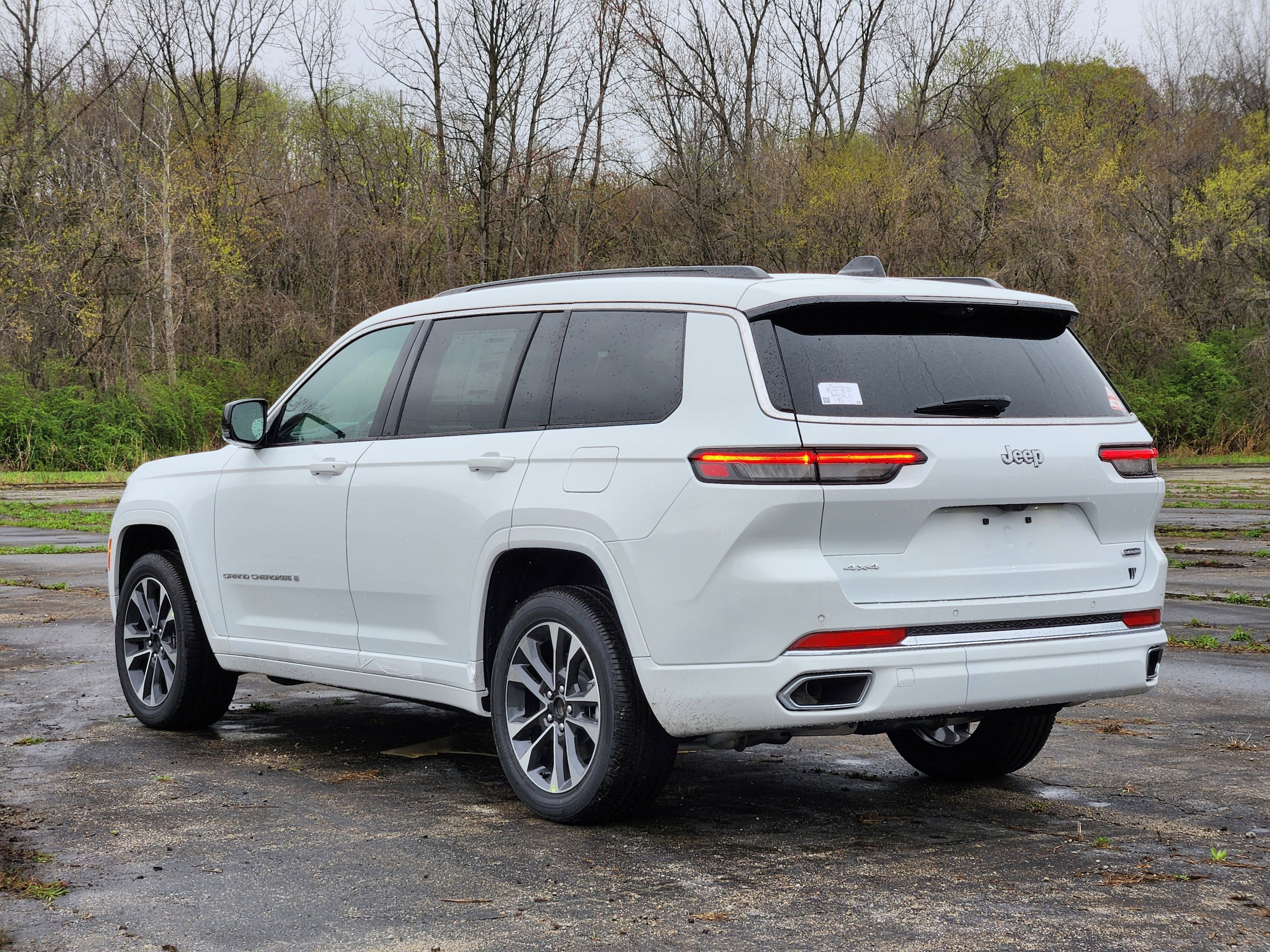 2025 Jeep Grand Cherokee L Overland - Photo 12