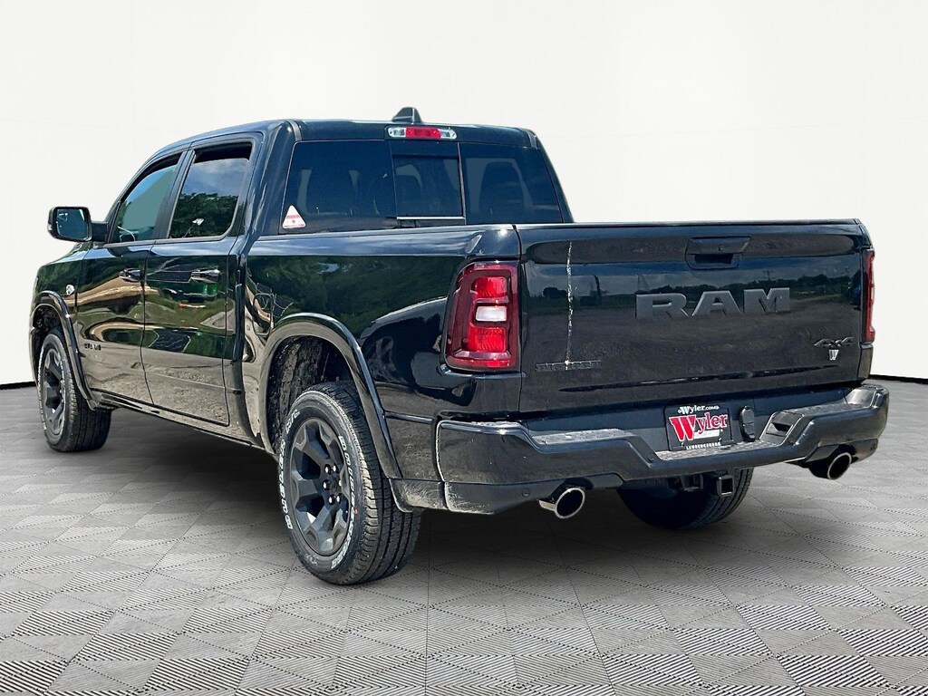 New 2026 Ram 1500 BIG HORN CREW CAB 4X4 5'7 BOX Pickup