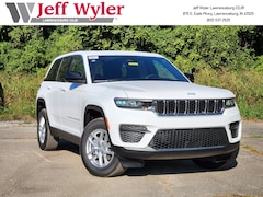 New 2025 Jeep Grand Cherokee LAREDO X 4X4 Sport Utility Ft Thomas