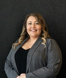 Staff member Maggie Ehemann from ID_0473e4bf7182