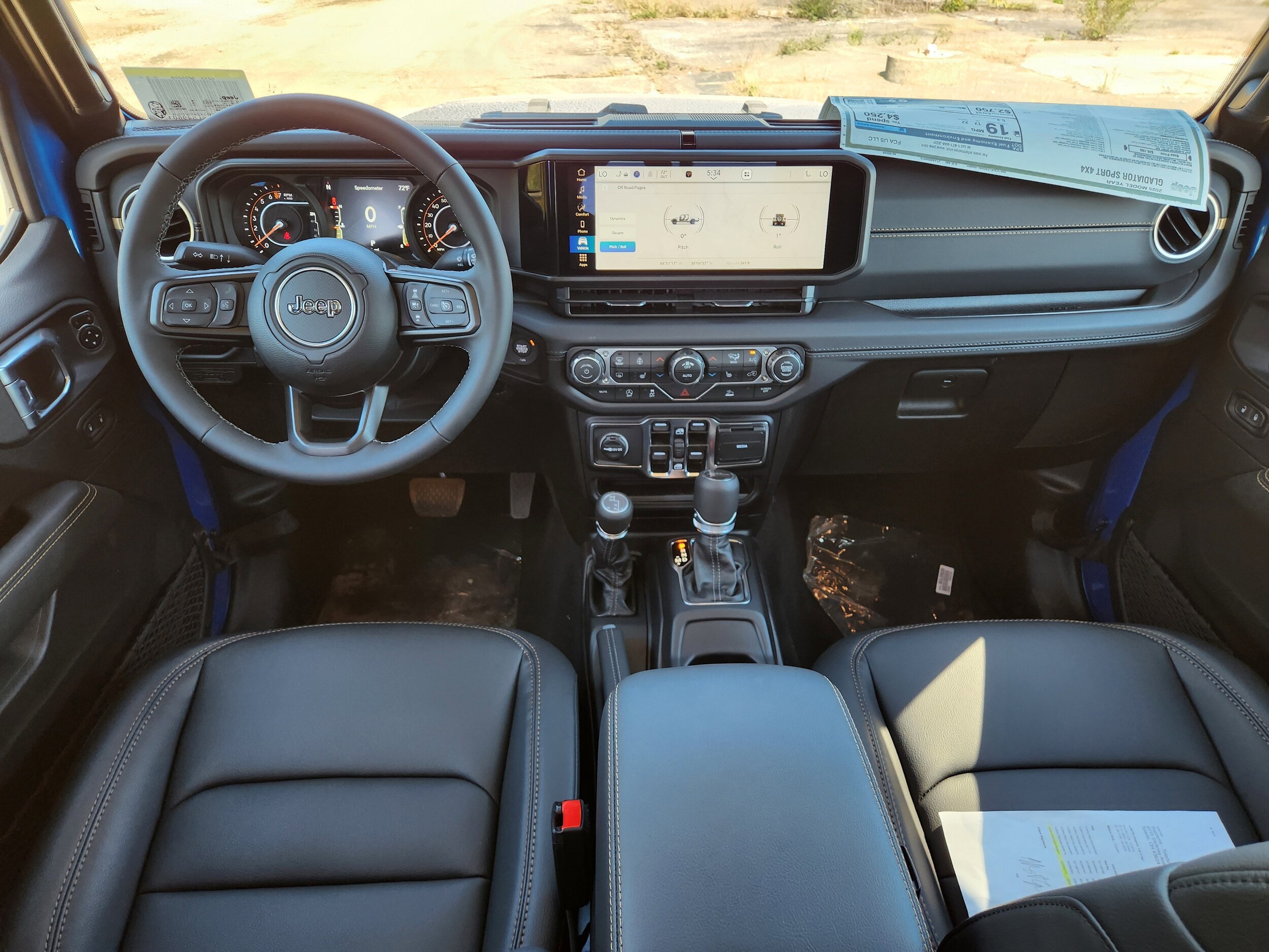 2025 Jeep Gladiator Sport photo 2