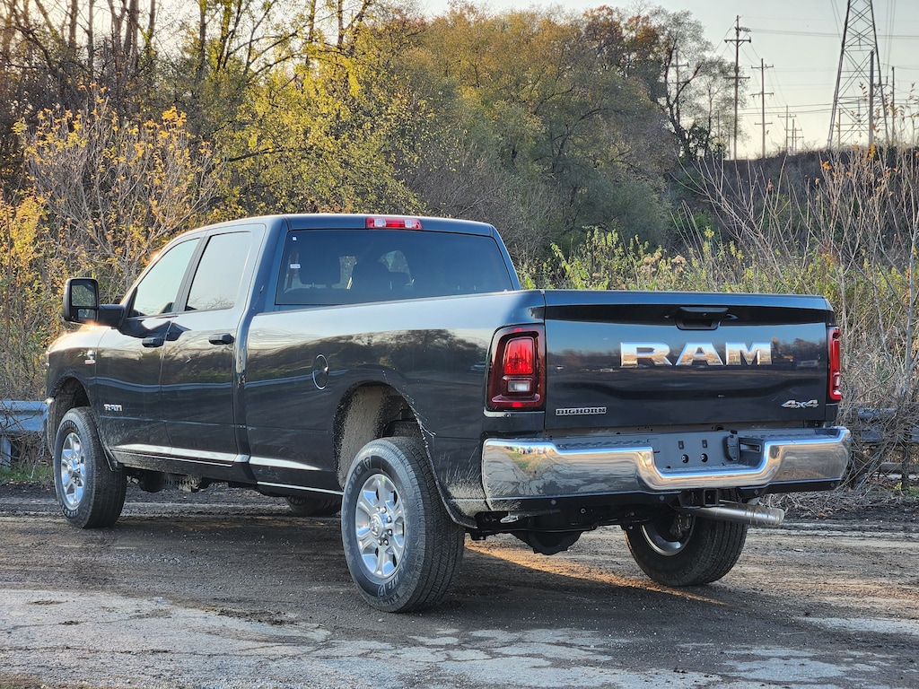 New 2026 Ram 2500 BIG HORN CREW CAB 4X4 8' BOX Pickup