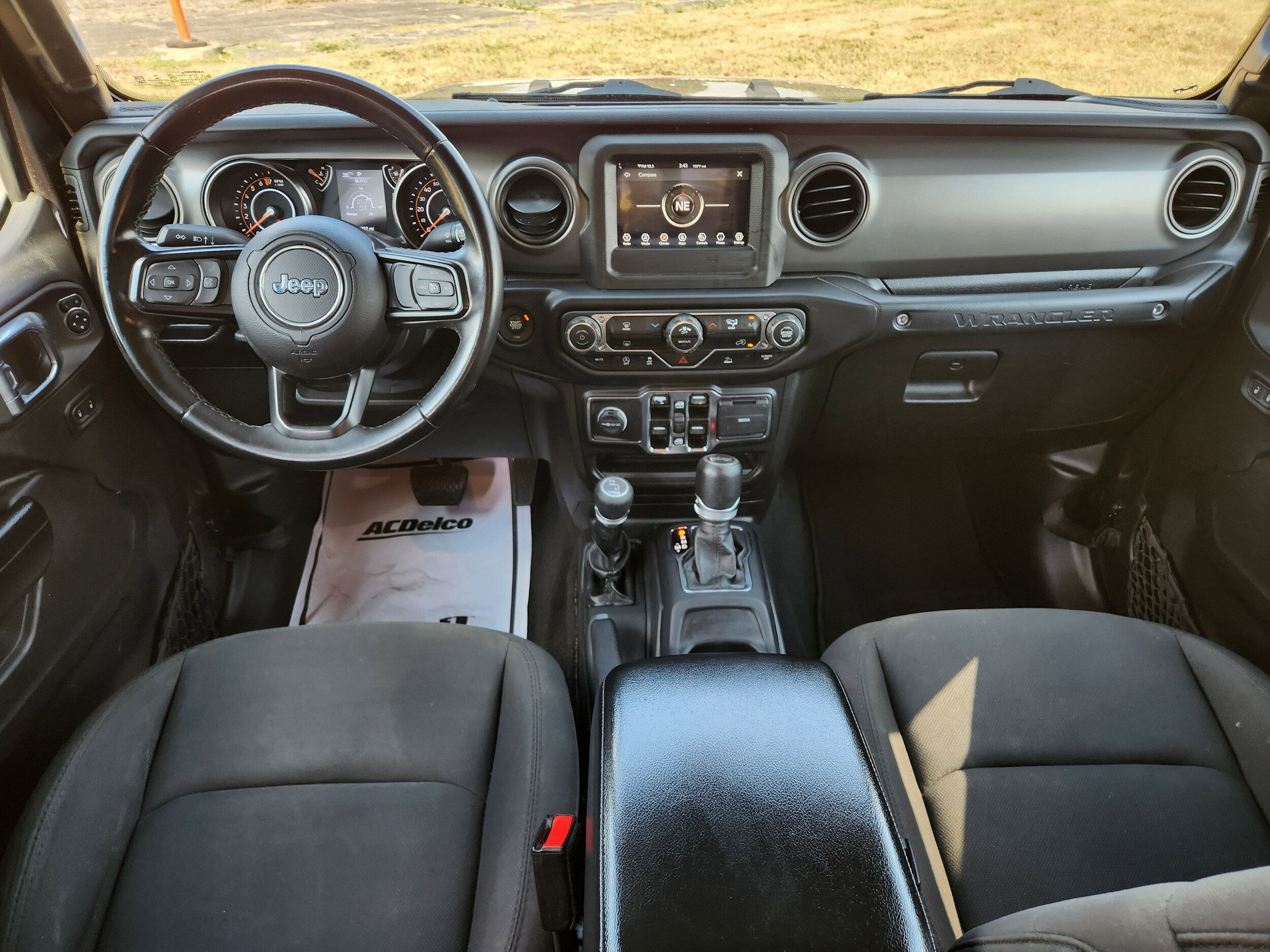 2022 Jeep Wrangler Unlimited Sport S photo 3