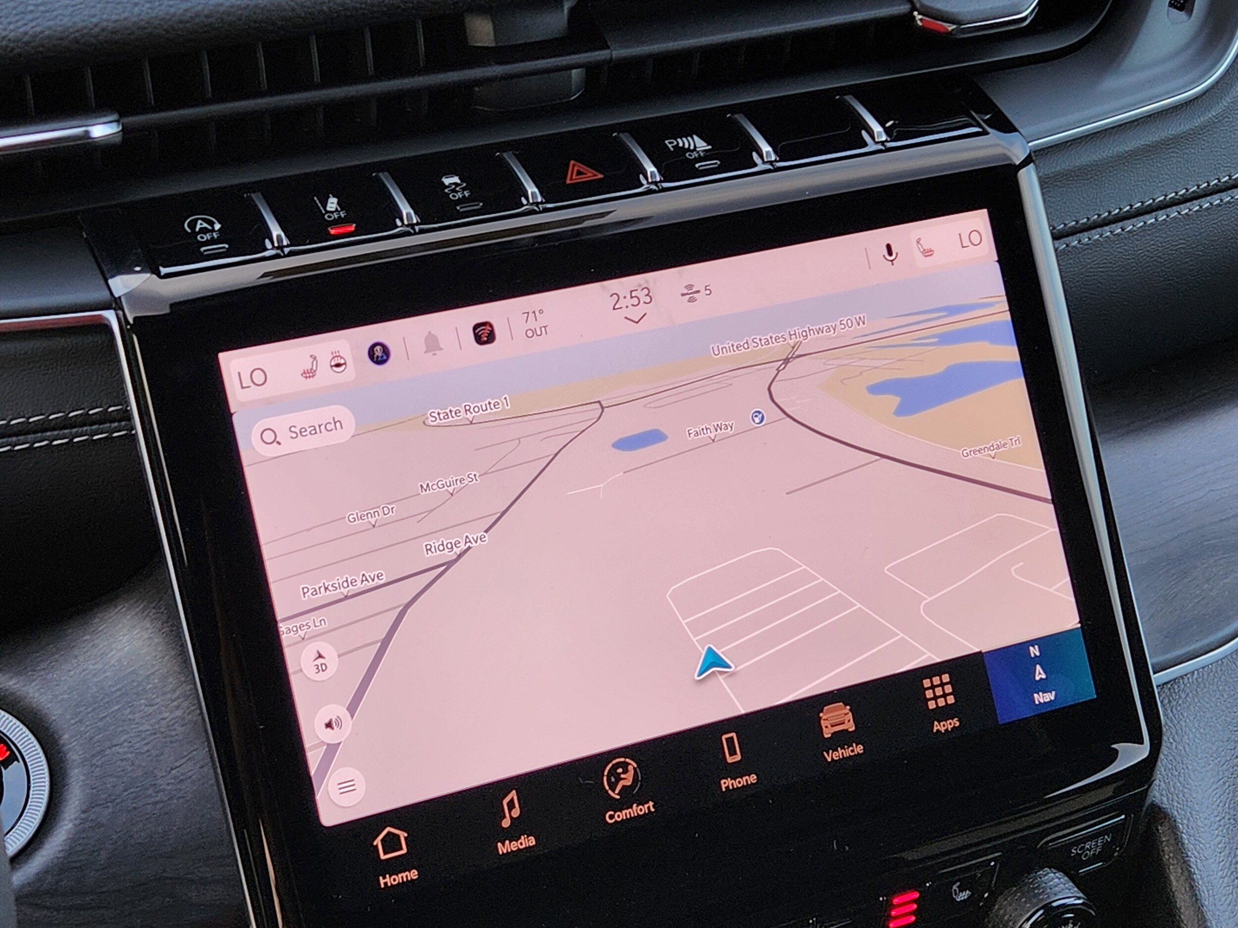 2025 Jeep Grand Cherokee Limited photo 3