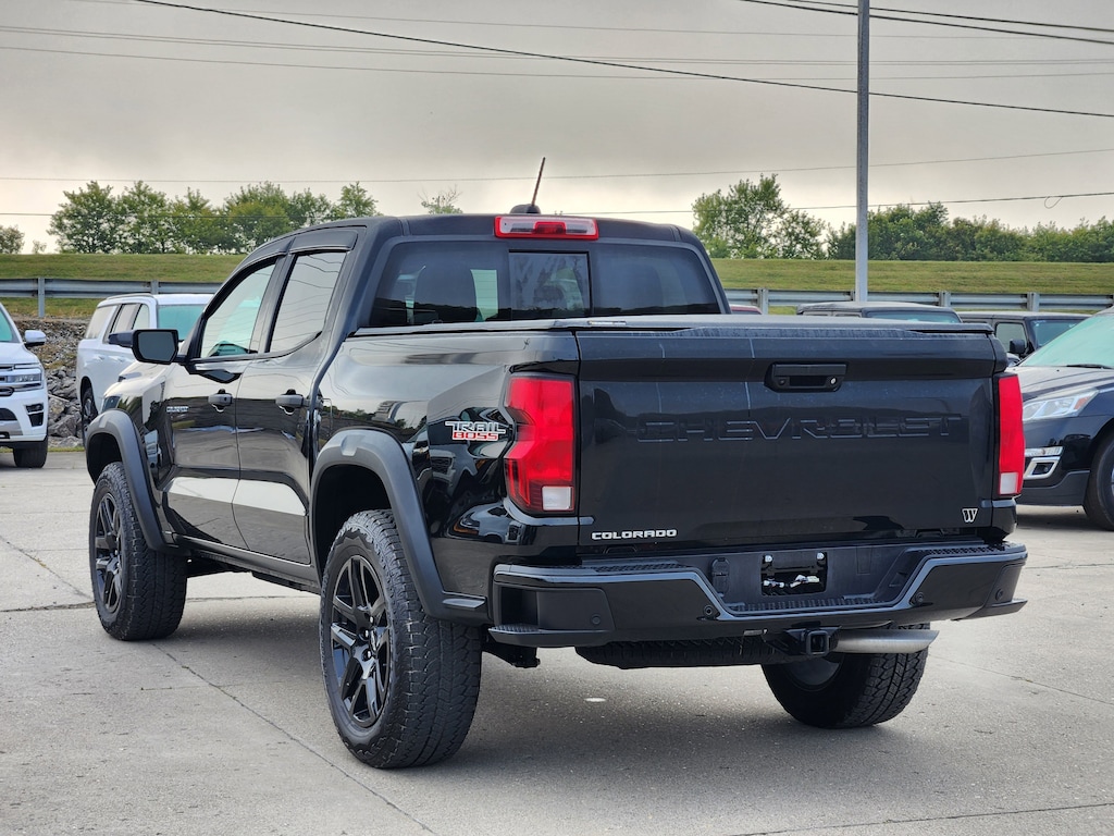 Used 2025 Chevrolet Colorado 4WD Crew Cab Trail Boss Truck Crew Cab