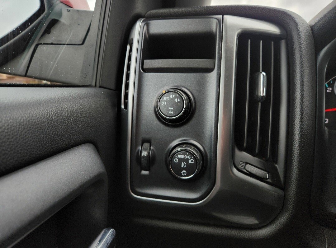 2016 Chevrolet Silverado 1500 photo 4