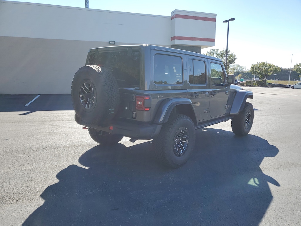 New 2026 Jeep Wrangler 4-DOOR RUBICON X Sport Utility