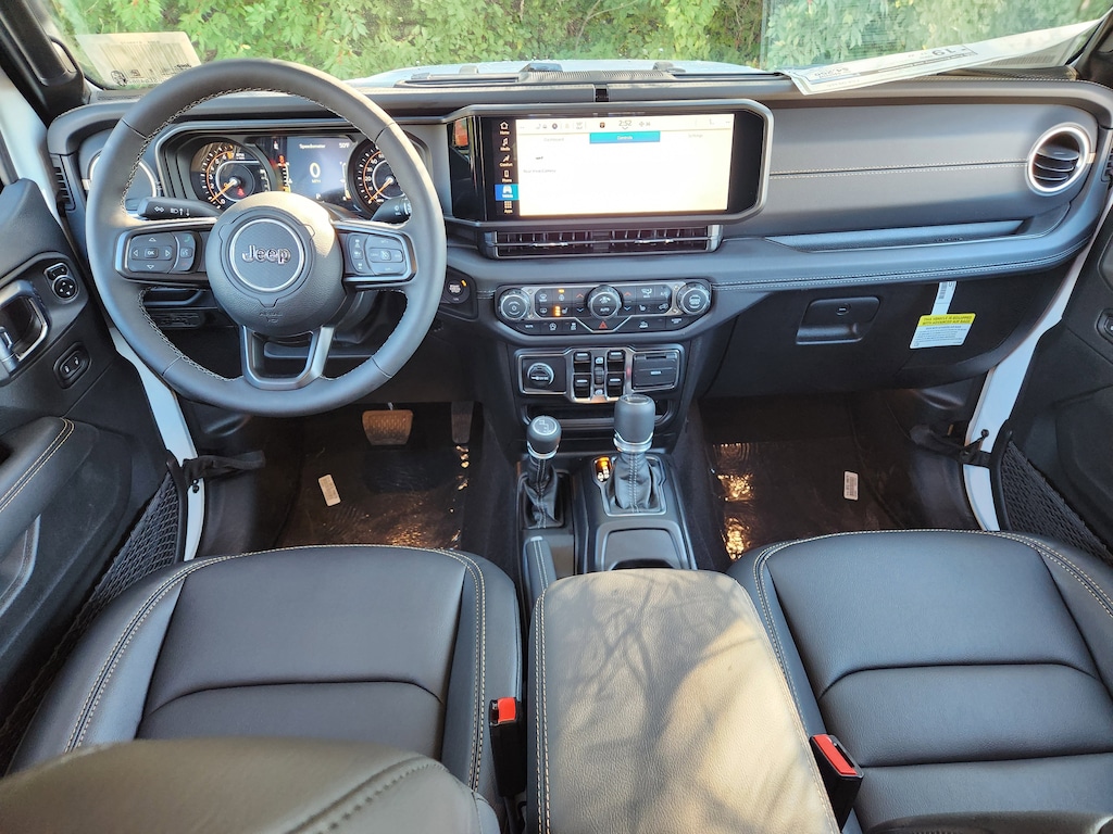 New 2025 Jeep Gladiator HIGH TIDE 4X4 Pickup