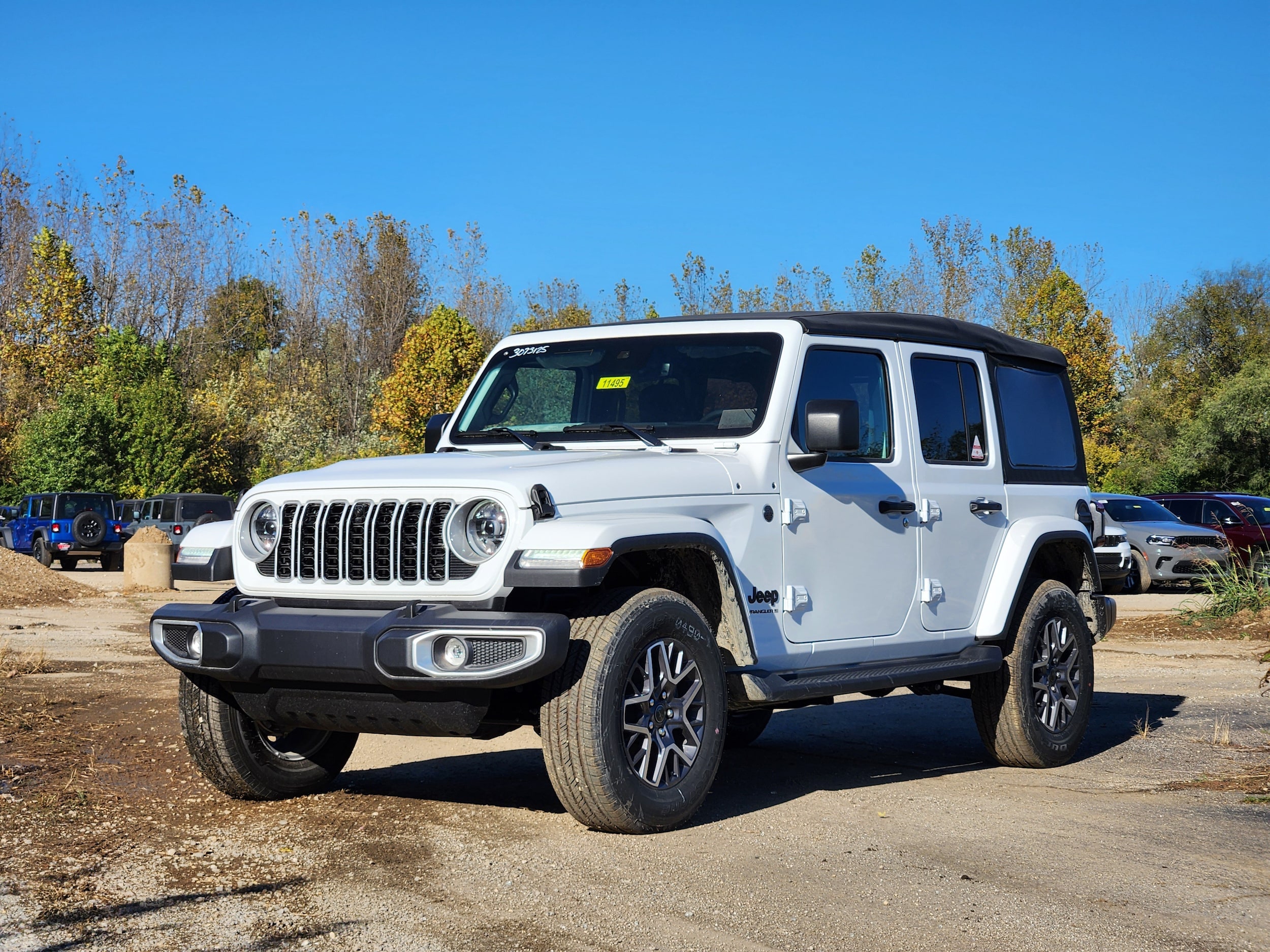 2025 Jeep Wrangler 4-Door Sahara - Photo 19