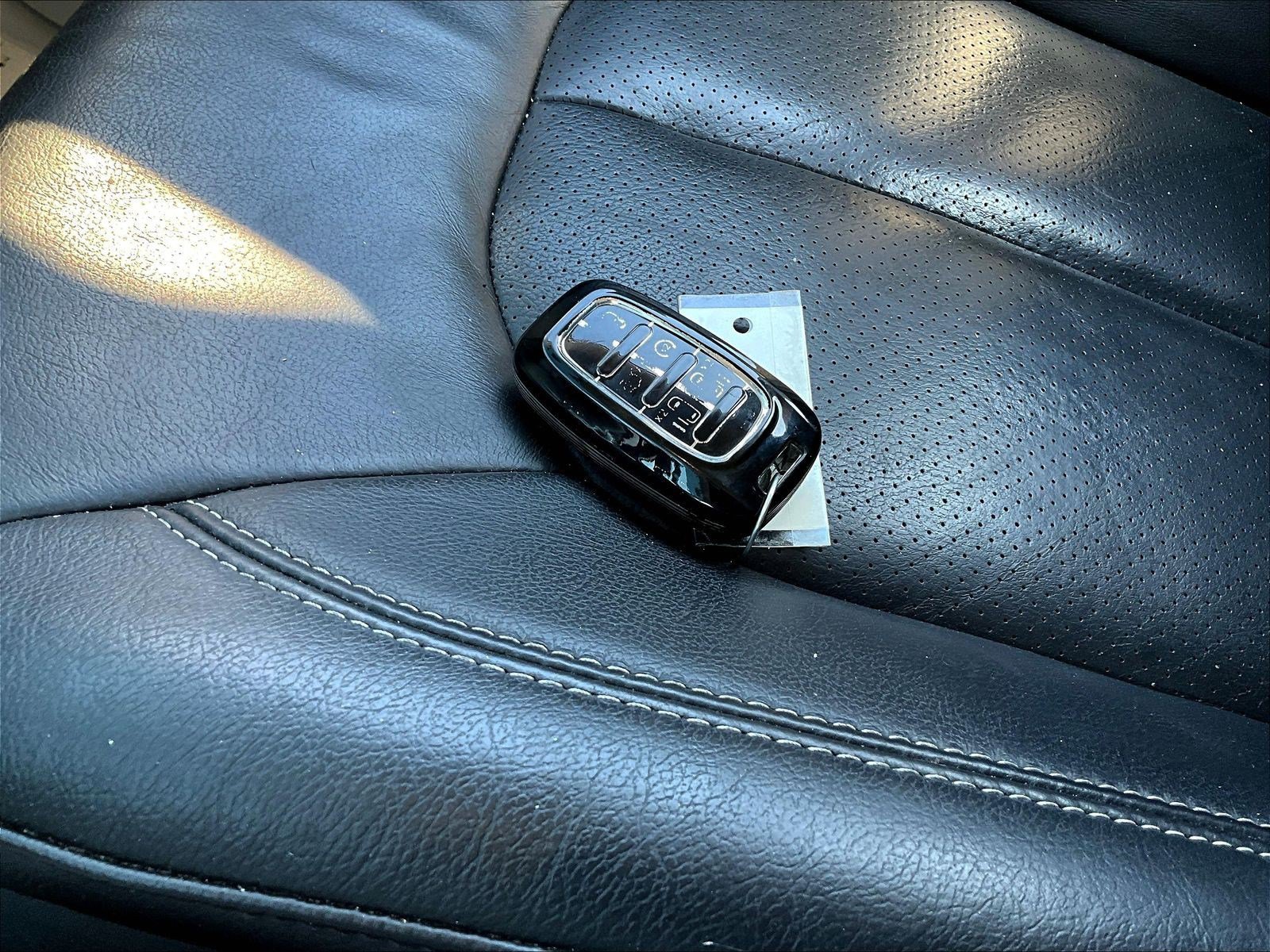 2022 Chrysler Pacifica Hybrid Touring L - Photo 34