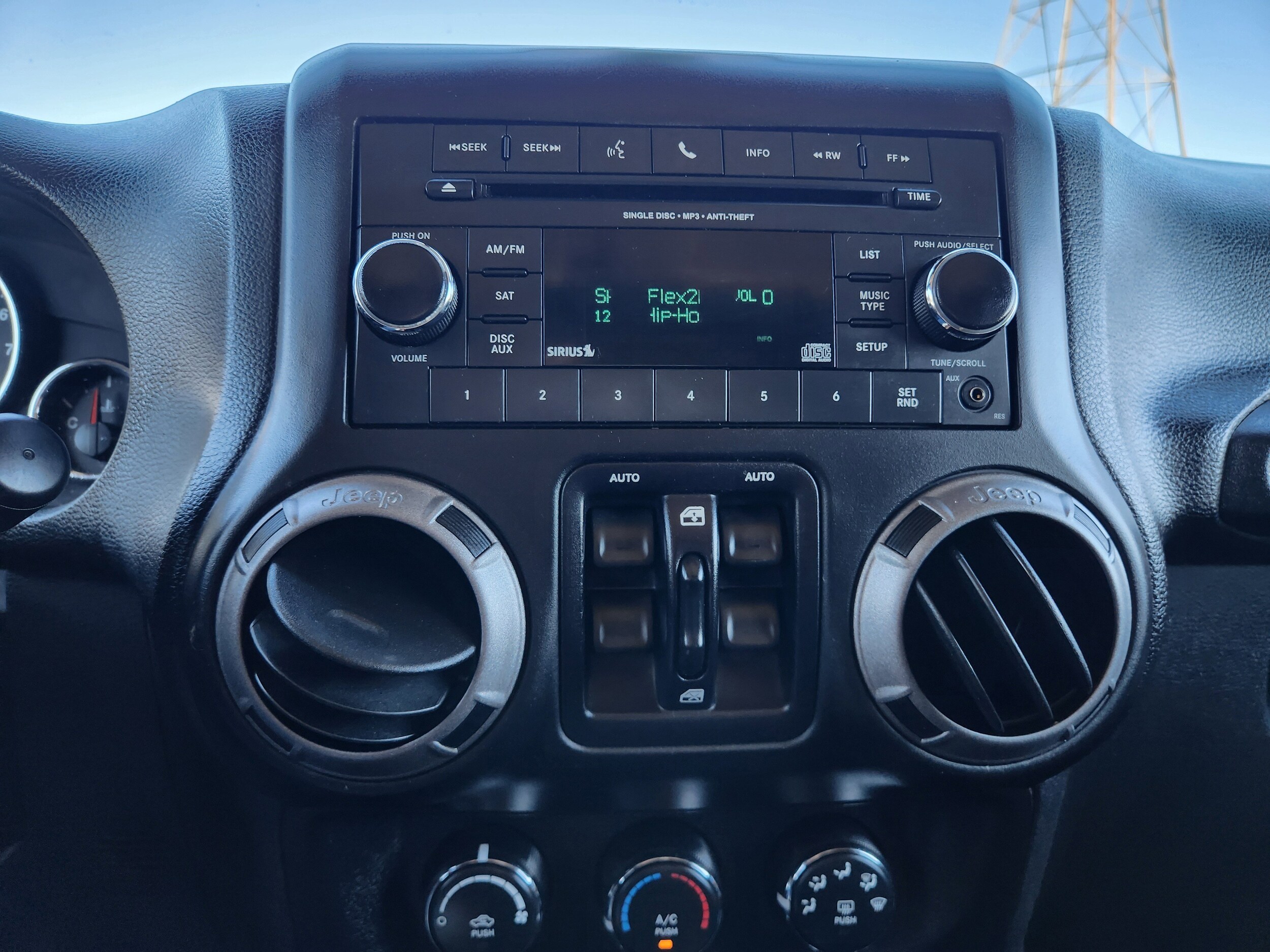 2017 Jeep Wrangler Unlimited Sport photo 4
