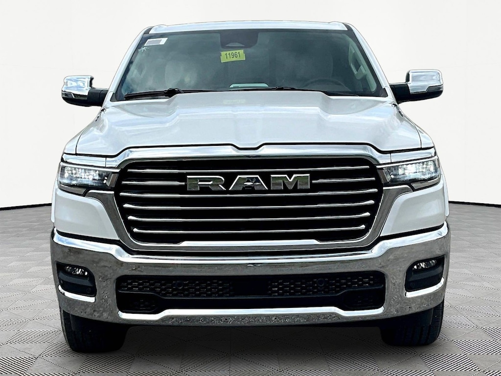 New 2026 Ram 1500 LARAMIE CREW CAB 4X4 5'7 BOX Pickup