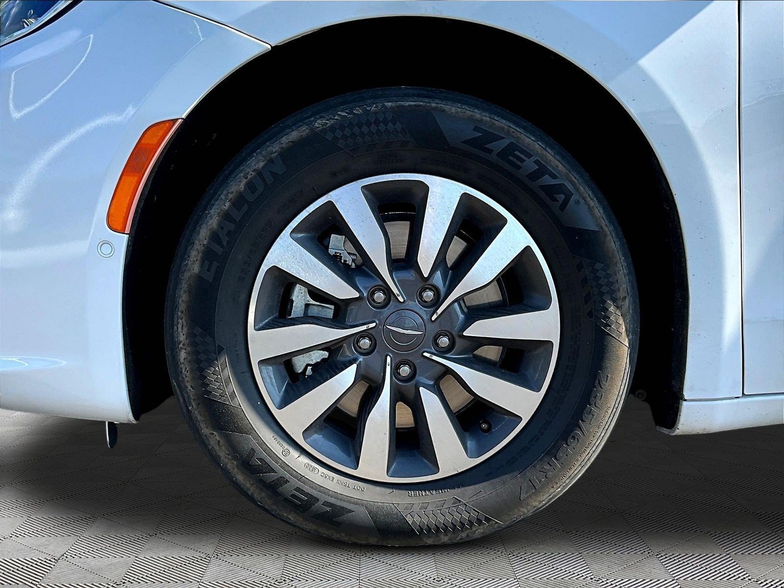 2022 Chrysler Pacifica Hybrid Touring L - Photo 33
