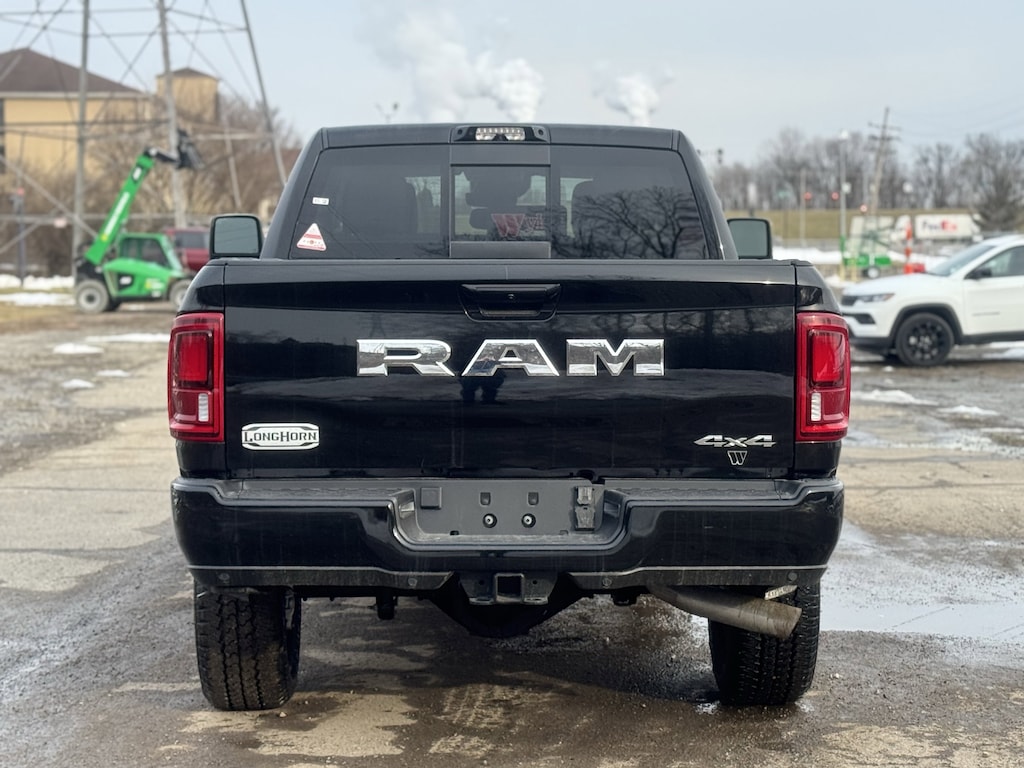 New 2026 Ram 3500 LIMITED LONGHORN CREW CAB 4X4 6'4 BOX Pickup