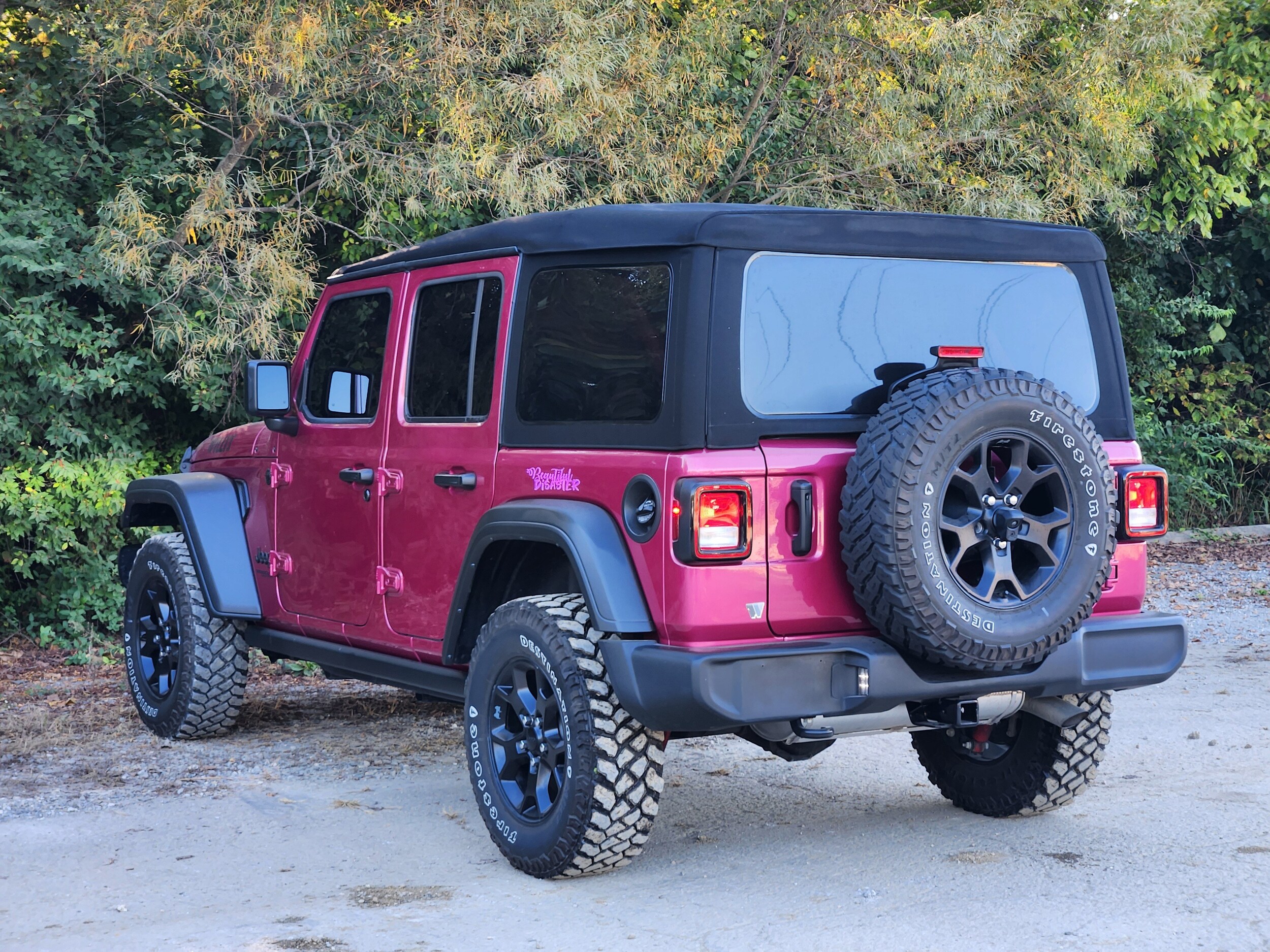 2022 Jeep Wrangler Unlimited Willys photo 2