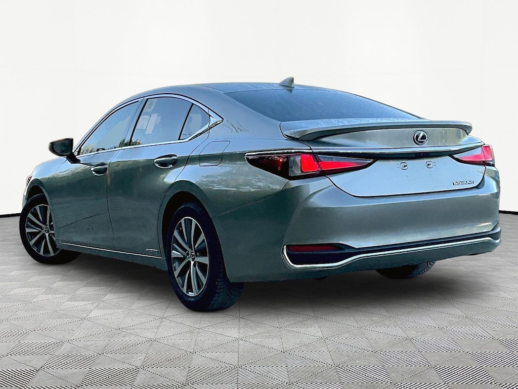 Used 2021 Lexus ES Sedan