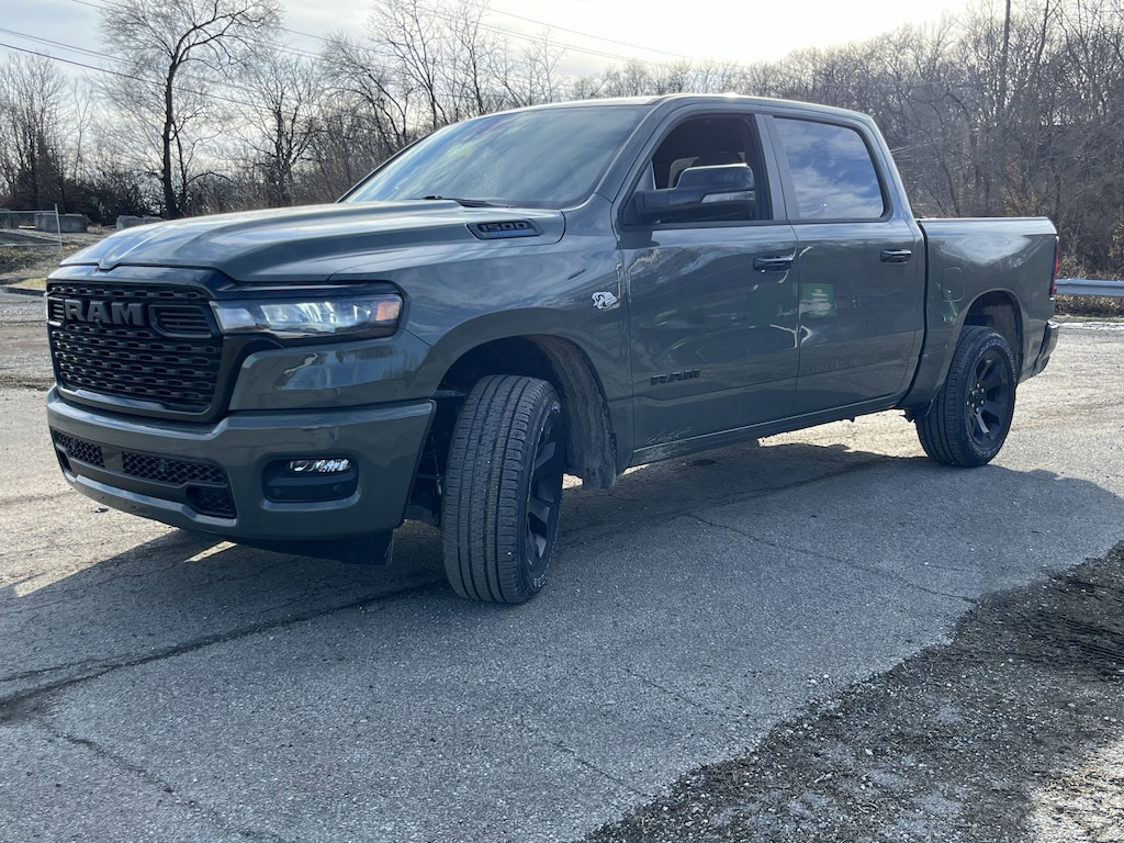 New 2026 Ram 1500 BIG HORN CREW CAB 4X4 5'7 BOX Pickup