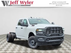 2025 Ram 3500 Chassis Cab 3500 TRADESMAN CREW CAB CHASSIS 4X4 60' CA Pickup