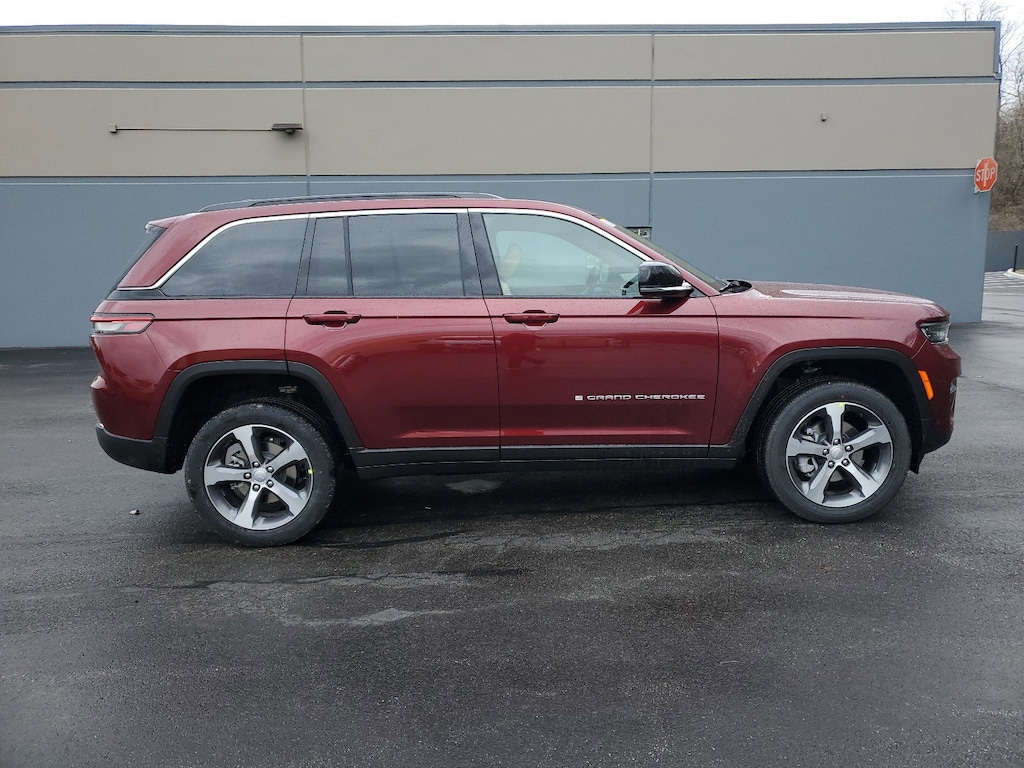 New 2025 Jeep Grand Cherokee LIMITED 4X4 Sport Utility