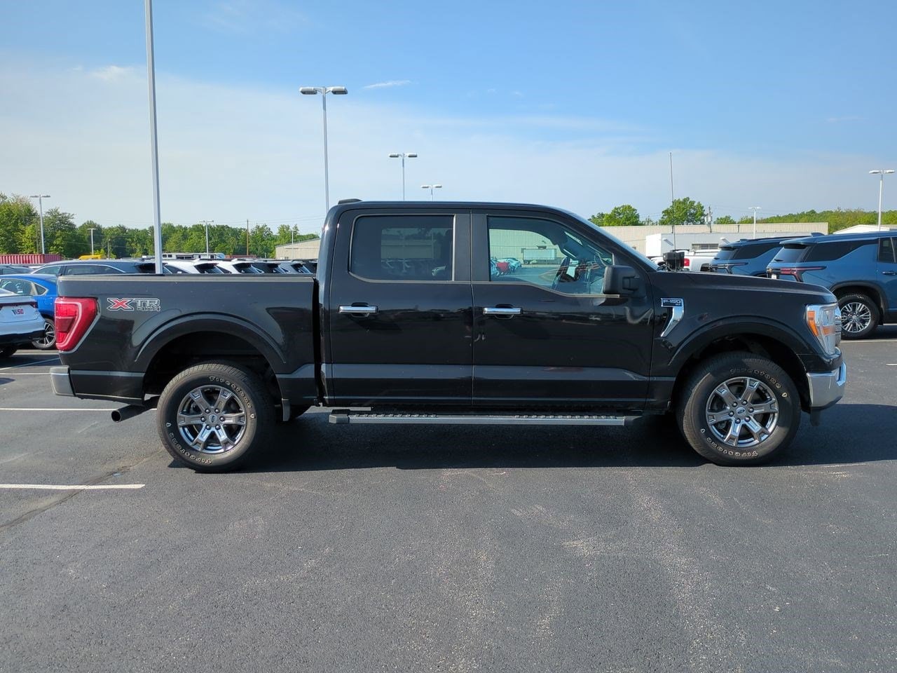 Used 2021 Ford F-150 XLT with VIN 1FTEW1EP4MKD35336 for sale in Lawrenceburg, IN