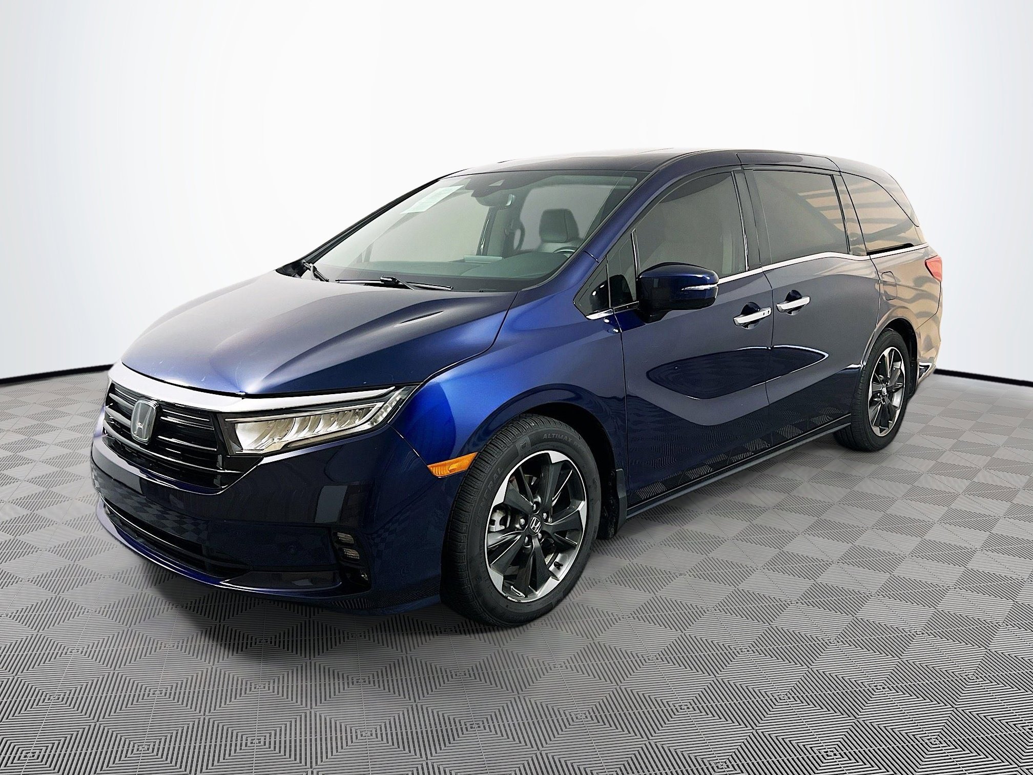 2022 Honda Odyssey Elite photo 2