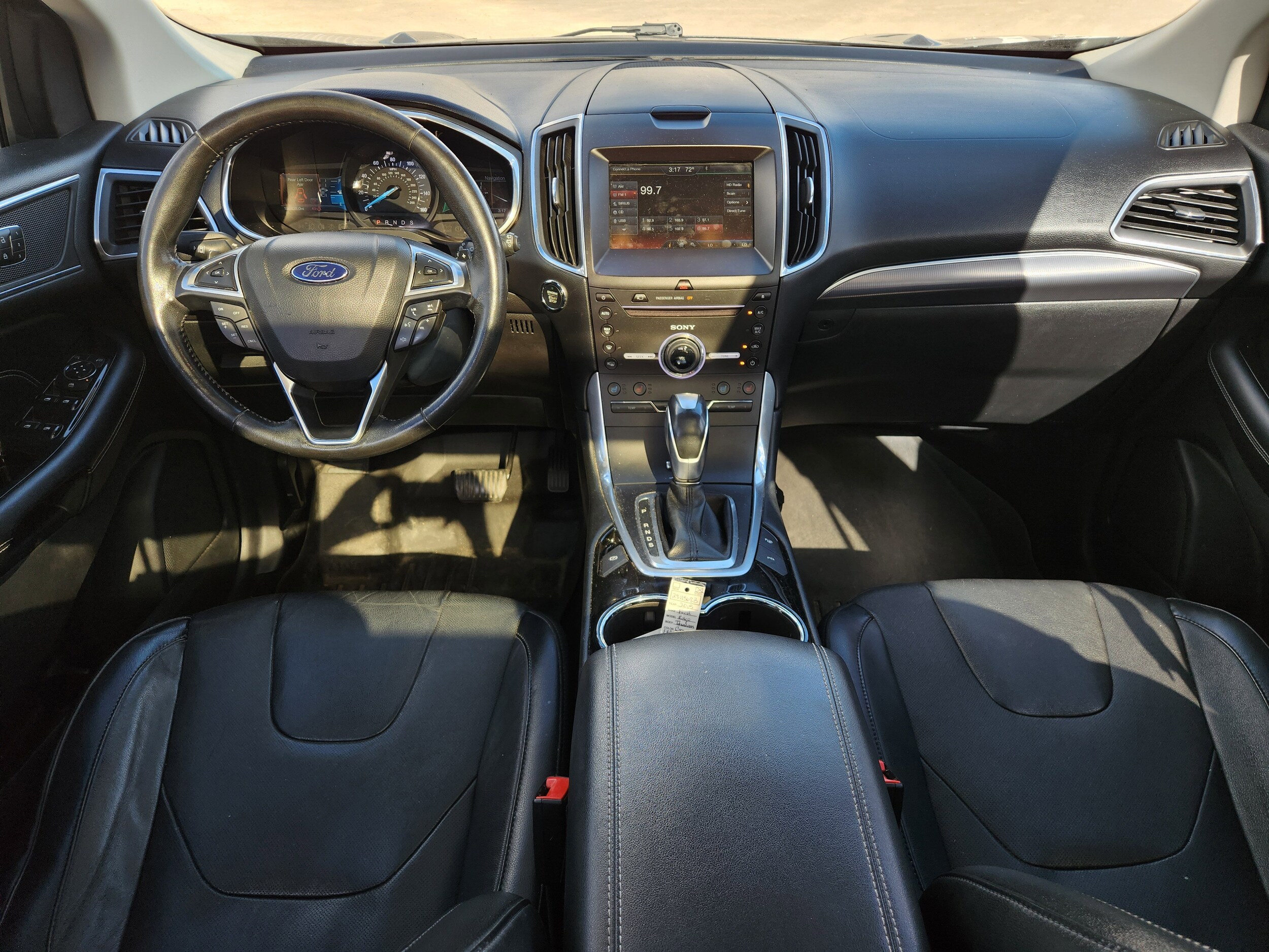 2015 Ford Edge Titanium photo 2