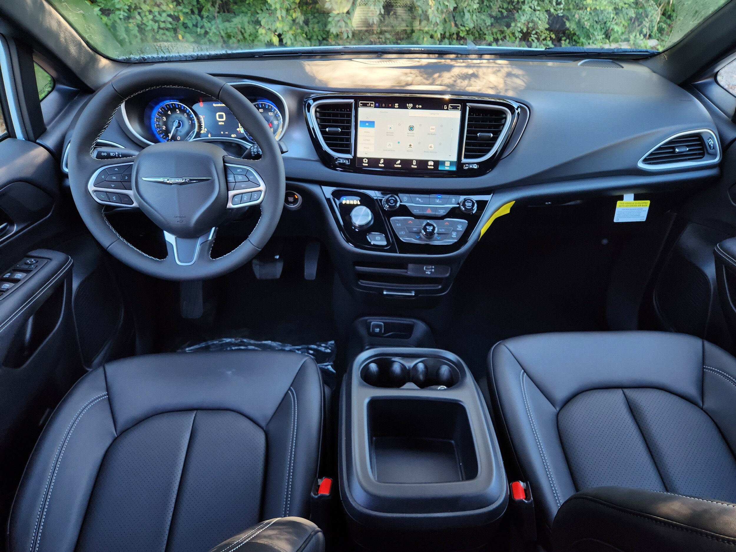 2026 Chrysler Voyager LX photo 3