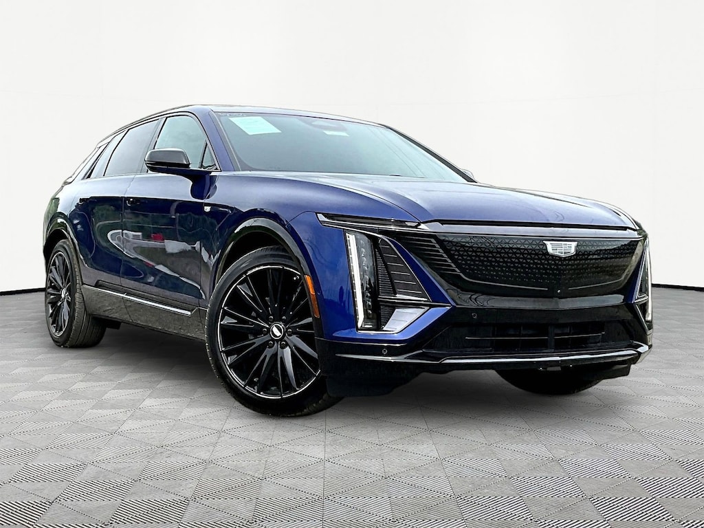 Used 2024 CADILLAC Lyriq 4dr Sport w/1SJ SUV