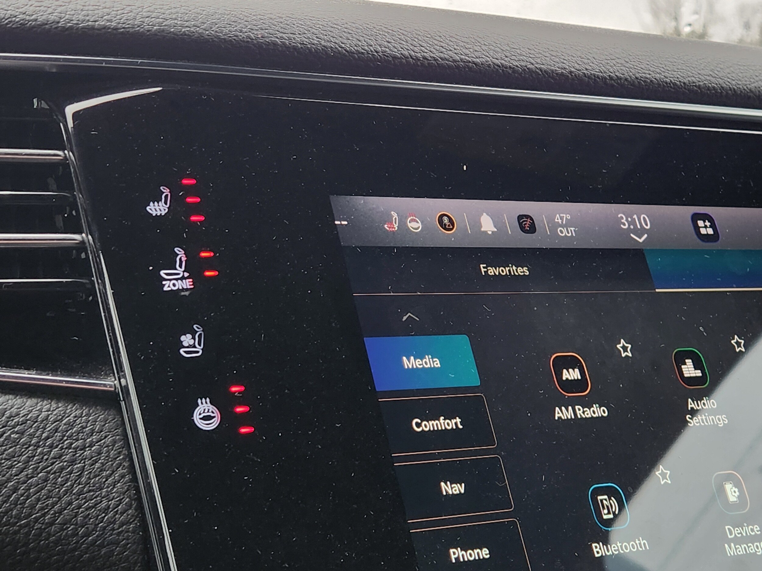 2023 Jeep Wagoneer L Series II photo 4